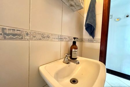 Casa à venda com 128m², 3 quartos e 4 vagasLavabo