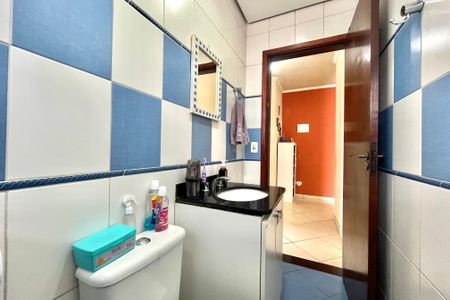 Casa à venda com 128m², 3 quartos e 4 vagasBanheiro Corredor