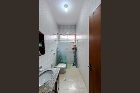 Casa à venda com 80m², 2 quartos e sem vagaBanheiro