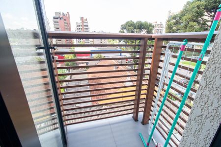 Sacada de kitnet/studio para alugar com 1 quarto, 20m² em Bigorrilho, Curitiba