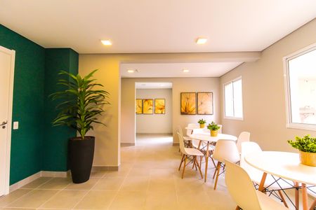 Apartamento para alugar com 33m², 2 quartos e sem vagaÁrea comum - Salão de festas