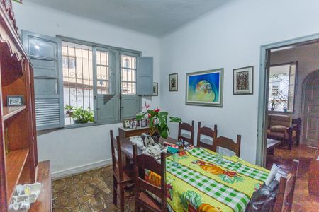 Casa à venda com 300m², 3 quartos e 3 vagas Casa à venda com 300m², 3 quartos e 3 vagasCopa