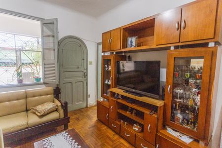 Sala de casa à venda com 3 quartos, 300m² em Santa Efigênia, Belo Horizonte