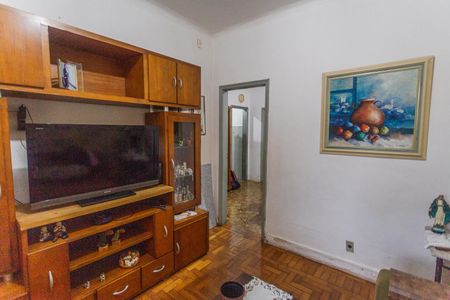 Casa à venda com 300m², 3 quartos e 3 vagas Casa à venda com 300m², 3 quartos e 3 vagasSala