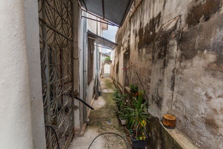 Casa à venda com 300m², 3 quartos e 3 vagas Casa à venda com 300m², 3 quartos e 3 vagasEntrada Lateral