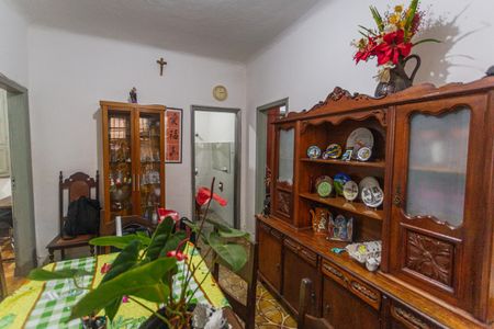 Casa à venda com 300m², 3 quartos e 3 vagas Casa à venda com 300m², 3 quartos e 3 vagasCopa