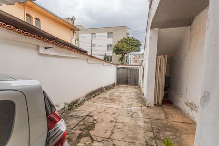 Casa à venda com 300m², 3 quartos e 3 vagas Casa à venda com 300m², 3 quartos e 3 vagasGaragem