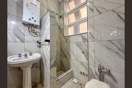 Apartamento para alugar com 79m², 2 quartos e sem vaga Apartamento para alugar com 79m², 2 quartos e sem vagaBanheiro Social