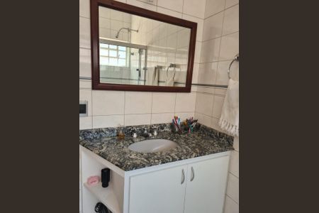 Casa de condomínio para alugar com 490m², 3 quartos e 3 vagas Casa de condomínio para alugar com 490m², 3 quartos e 3 vagasBanheiro
