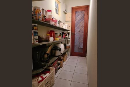 Casa de condomínio para alugar com 490m², 3 quartos e 3 vagas Casa de condomínio para alugar com 490m², 3 quartos e 3 vagasDespensa