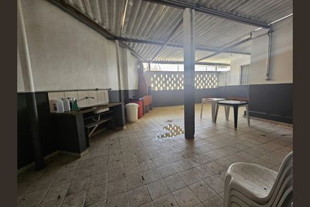 Apartamento à venda com 56m², 2 quartos e 1 vaga Apartamento à venda com 56m², 2 quartos e 1 vagaÁrea comum - Churrasqueira