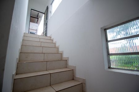 Apartamento para alugar com 40m², 2 quartos e sem vagaEscada/Acesso