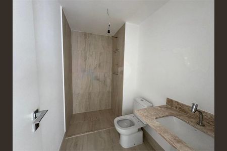 Apartamento à venda com 3 quartos, 135m² em Campo Belo, São Paulo