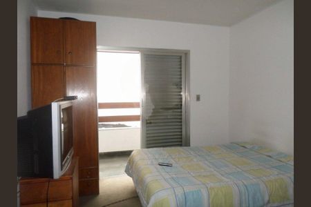 Casa à venda com 3 quartos, 166m² em Vila Brasilina, São Paulo