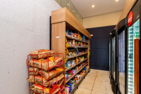 Apartamento à venda com 121m², 3 quartos e 2 vagas Apartamento à venda com 121m², 3 quartos e 2 vagasMini Mercado