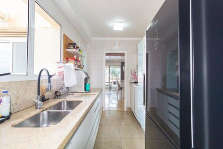 Apartamento à venda com 121m², 3 quartos e 2 vagas Apartamento à venda com 121m², 3 quartos e 2 vagasCozinha