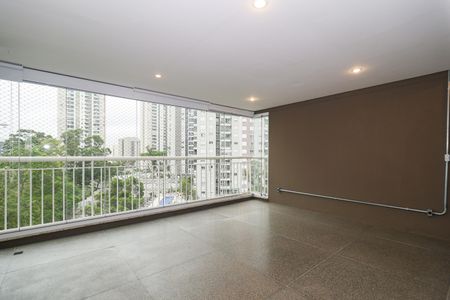 Apartamento para alugar com 168m², 3 quartos e 3 vagasSala