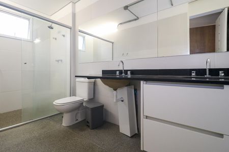 Apartamento para alugar com 168m², 3 quartos e 3 vagasBanheiro da Suíte 1