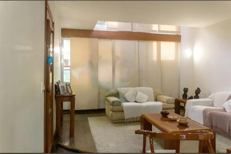 Casa à venda com 3 quartos, 288m² em Interlagos, São Paulo