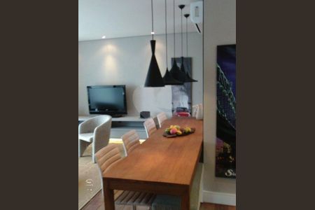 Apartamento à venda com 66m², 1 quarto e 1 vaga