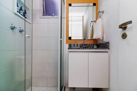 Apartamento à venda com 45m², 2 quartos e sem vaga Apartamento à venda com 45m², 2 quartos e sem vagaBanheiro
