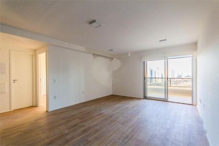 Apartamento à venda com 60m², 2 quartos e 1 vaga