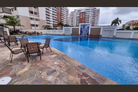 Apartamento para alugar com 127m², 2 quartos e 1 vagaÁrea comum Piscinas 