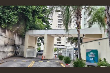 Apartamento para alugar com 127m², 2 quartos e 1 vagaFrente Condomínio 