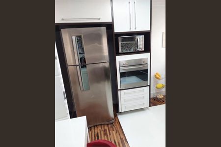 Casa à venda com 180m², 3 quartos e 4 vagas