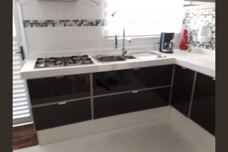 Casa à venda com 180m², 3 quartos e 4 vagas