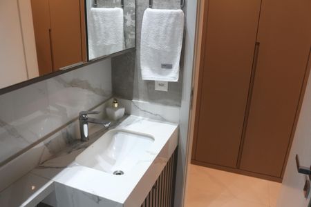 Apartamento à venda com 86m², 3 quartos e 2 vagasBanheiro da Suíte 