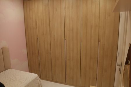 Apartamento à venda com 86m², 3 quartos e 2 vagasQuarto 2