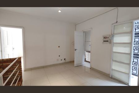 Casa para alugar com 120m², 2 quartos e sem vaga Casa para alugar com 120m², 2 quartos e sem vagaSala