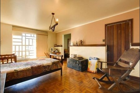 Casa à venda com 350m², 3 quartos e 4 vagas