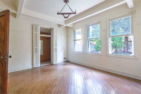 Casa à venda com 350m², 3 quartos e 4 vagas