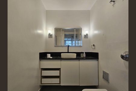 Apartamento para alugar com 160m², 3 quartos e 2 vagas Apartamento para alugar com 160m², 3 quartos e 2 vagasBanheiro