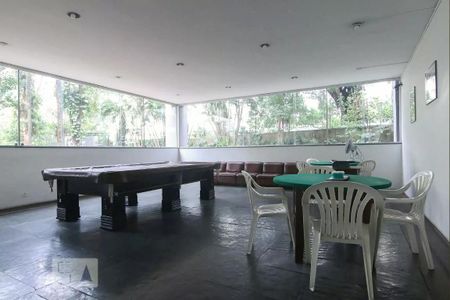 Apartamento para alugar com 160m², 3 quartos e 2 vagas Apartamento para alugar com 160m², 3 quartos e 2 vagasSalão de jogos