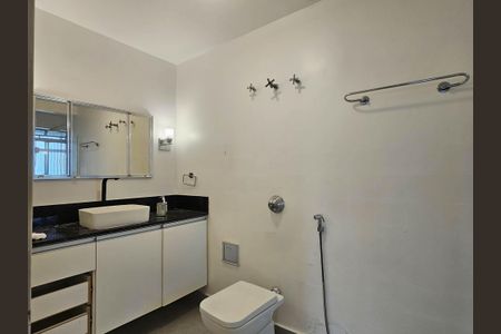 Apartamento para alugar com 160m², 3 quartos e 2 vagas Apartamento para alugar com 160m², 3 quartos e 2 vagasBanheiro