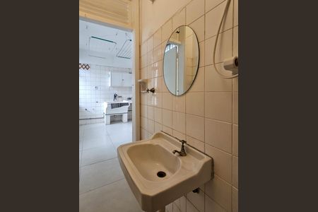 Apartamento para alugar com 160m², 3 quartos e 2 vagas Apartamento para alugar com 160m², 3 quartos e 2 vagasBanheiro de serviço