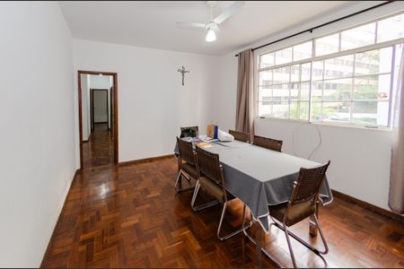 Apartamento para alugar com 123m², 3 quartos e 1 vaga Apartamento para alugar com 123m², 3 quartos e 1 vagaSala