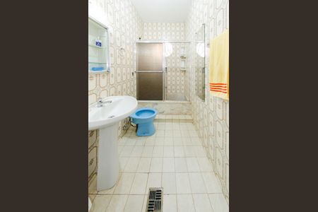 Apartamento para alugar com 123m², 3 quartos e 1 vaga Apartamento para alugar com 123m², 3 quartos e 1 vagaBanheiro social