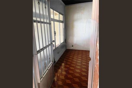 Casa à venda com 3 quartos, 113m² em Vila Ema, São Paulo