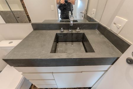 Apartamento para alugar com 65m², 1 quarto e 2 vagas Apartamento para alugar com 65m², 1 quarto e 2 vagasBanheiro da Suíte