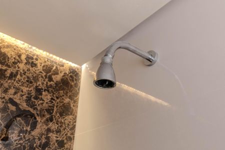 Apartamento para alugar com 65m², 1 quarto e 2 vagas Apartamento para alugar com 65m², 1 quarto e 2 vagasBanheiro da Suíte