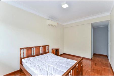 Casa à venda com 4 quartos, 311m² em Planalto Paulista, São Paulo