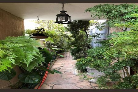 Casa à venda com 170m², 4 quartos e 2 vagas