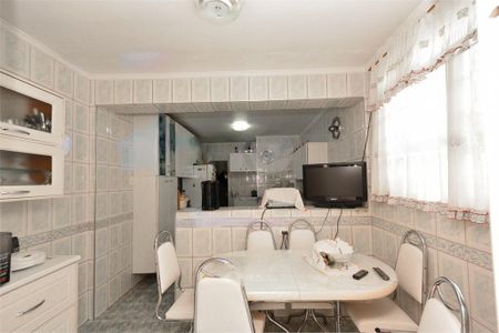 Casa à venda com 4 quartos, 170m² em Itaim Bibi, São Paulo