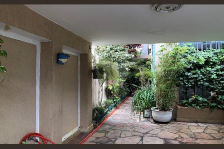 Casa à venda com 170m², 4 quartos e 2 vagas