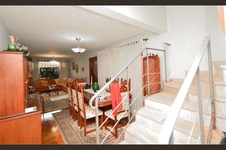 Casa à venda com 4 quartos, 170m² em Itaim Bibi, São Paulo