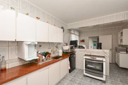 Casa à venda com 170m², 4 quartos e 2 vagas